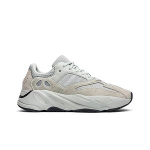 Adidas Yeezy boost 700: Salt